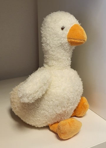 Knuffel eend zittend wit1jpg